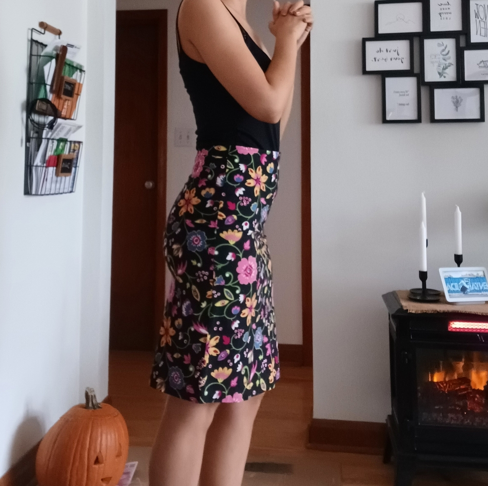 ⚡️SALE⚡️Vintage Floral Pencil Skirt - Picture 8 of 9